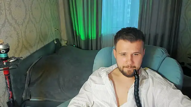 Snapshot of Vladik_b chatting on May 20, 2026, 5:54 pm Vladik b online show from May 20, 2026, 5:54 pm