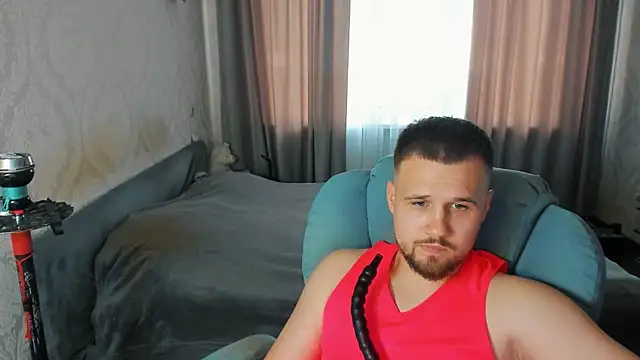 Snapshot of Vladik_b chatting on June 22, 2026, 5:43 pm Vladik b online show from June 22, 2026, 5:43 pm
