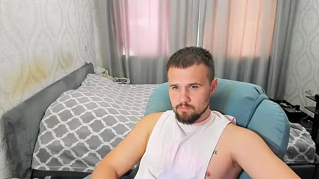 Snapshot of Vladik_b chatting on July 29, 2026, 9:30 am Vladik b online show from July 29, 2026, 9:30 am
