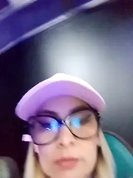 CandieGilson   online show from September 11, 2025, 10:37 am