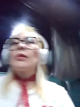 CandieGilson   online show from February 14, 2026, 11:21 am