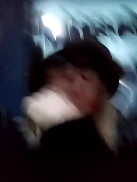 CandieGilson   online show from September 19, 2025, 10:52 am