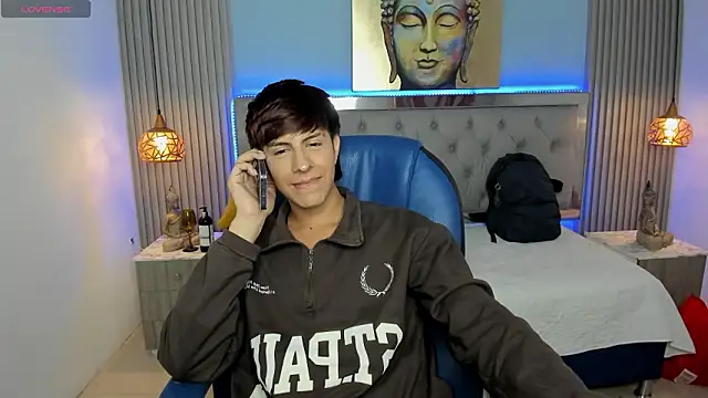 Estiv18  online show from March 11, 2026, 2:27 am