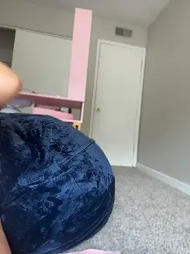 angelicasn0w online show from August 5, 2026, 3:17 pm