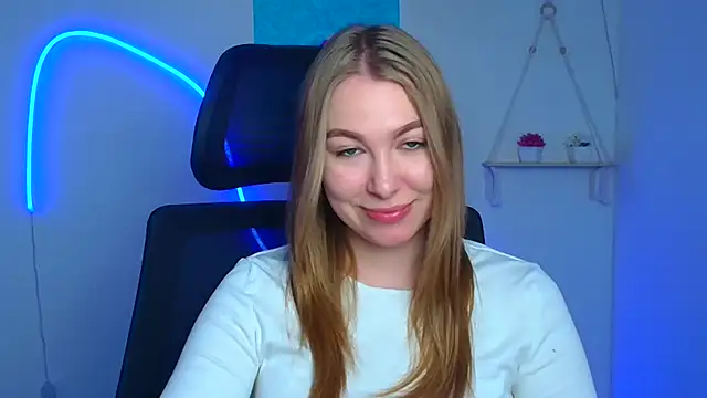 Snapshot of Dana_flowers chatting on February 18, 2026, 7:39 am Dana flowers online show from February 18, 2026, 7:39 am