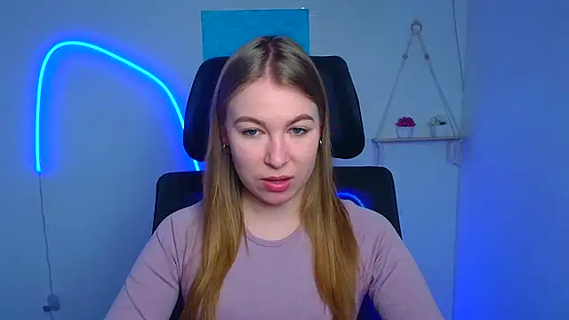 Snapshot of Dana_flowers chatting on February 19, 2026, 3:09 pm Dana flowers online show from February 19, 2026, 3:09 pm