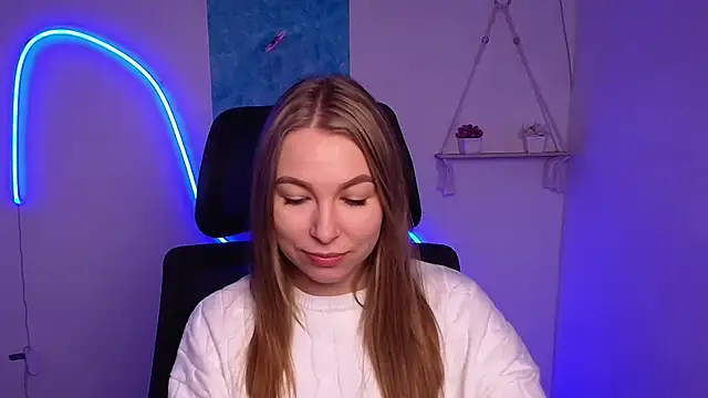 Snapshot of Dana_flowers chatting on November 3, 2025, 6:29 am Dana flowers online show from November 3, 2025, 6:29 am