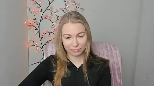 Snapshot of Dana_flowers chatting on January 10, 2026, 6:42 am Dana flowers online show from January 10, 2026, 6:42 am