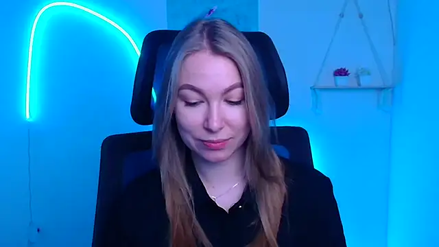 Snapshot of Dana_flowers chatting on December 17, 2025, 6:29 am Dana flowers online show from December 17, 2025, 6:29 am