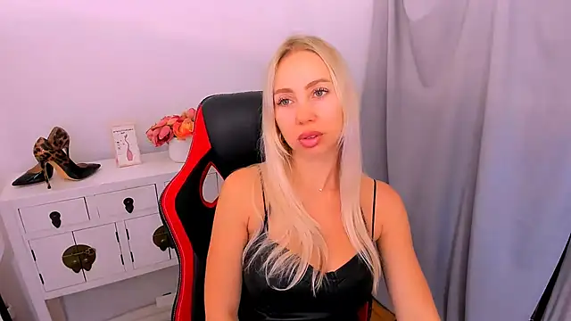 Snapshot of MargaritaRose chatting on July 7, 2026, 6:47 am MargaritaRose online show from July 7, 2026, 6:47 am