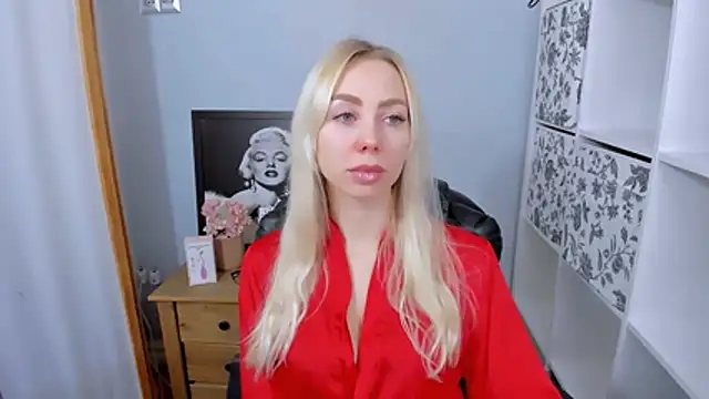 MargaritaRose online show from December 19, 2025, 6:38 am