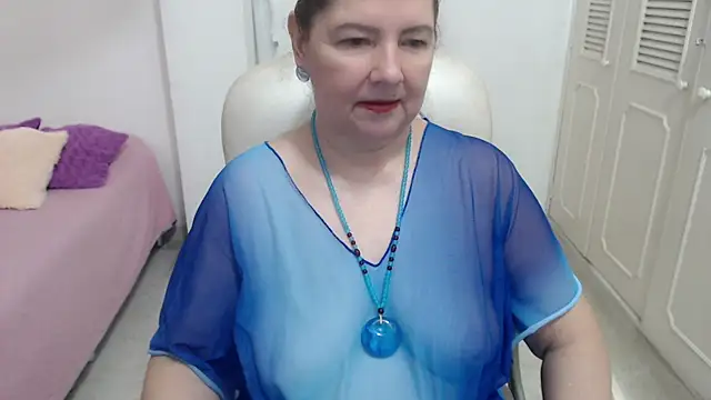 Snapshot of leonela_69 chatting on July 6, 2026, 10:34 pm leonela 69 online show from July 6, 2026, 10:34 pm