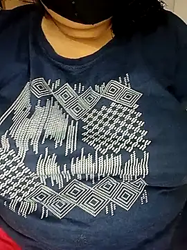 Snapshot of Meryl_Stripppp chatting on February 15, 2025, 7:28 pm Meryl Stripppp online show from February 15, 2025, 7:28 pm