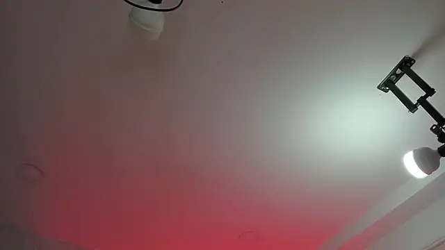 Snapshot of EmiliaRose_ chatting on January 8, 2026, 8:59 pm EmiliaRose online show from January 8, 2026, 8:59 pm