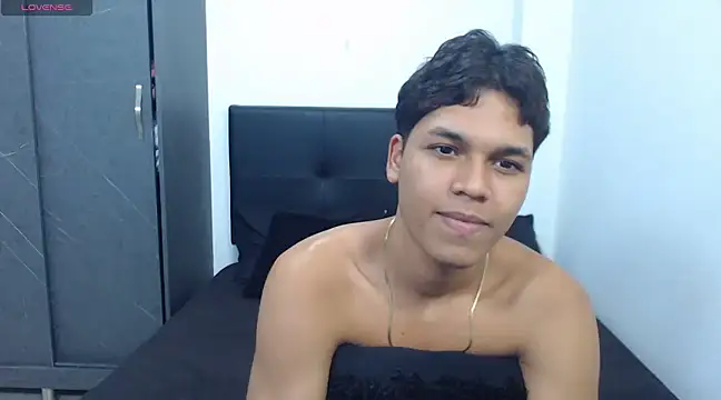 David Gil19 online show from March 20, 2025, 7:47 am