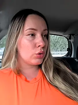 Mona Plus online show from September 8, 2025, 5:01 pm