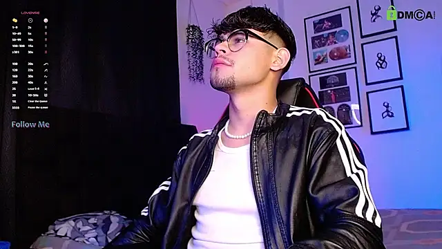 Snapshot of isaac-saenz chatting on November 18, 2025, 10:24 pm isaac-saenz online show from November 18, 2025, 10:24 pm