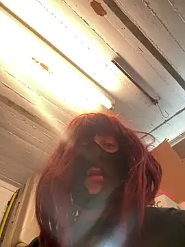 Bleueyez007 online show from April 5, 2026, 8:21 am