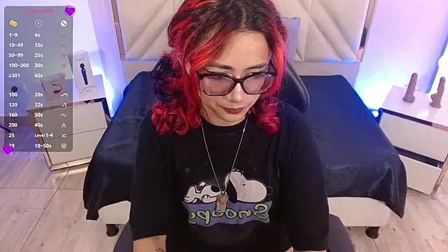 Snapshot of kristen_tay chatting on December 2, 2025, 3:30 am kristen tay online show from December 2, 2025, 3:30 am