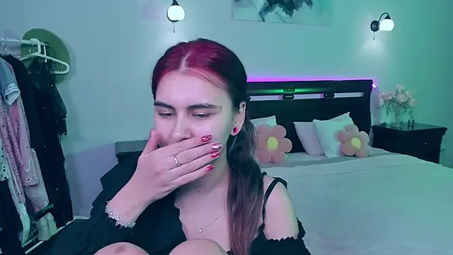 Snapshot of GabriellaMays chatting on March 12, 2025, 8:19 am GabriellaMays online show from March 12, 2025, 8:19 am