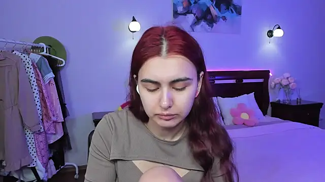 Snapshot of GabriellaMays chatting on March 22, 2025, 5:17 am GabriellaMays online show from March 22, 2025, 5:17 am