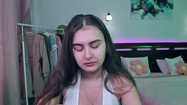 Snapshot of GabriellaMays chatting on March 2, 2025, 5:23 am GabriellaMays online show from March 2, 2025, 5:23 am