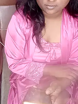 Snapshot of sanamteri- chatting on February 21, 2025, 7:01 am sanamteri- online show from February 21, 2025, 7:01 am