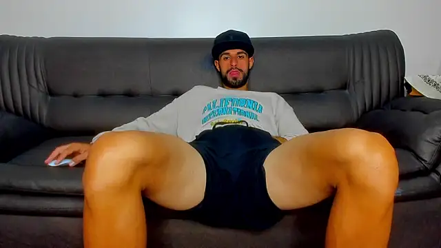 sexyhotmusclesforyou1 online show from November 5, 2025, 4:59 am