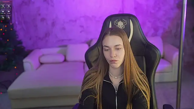 Snapshot of Layla_Sweet_ chatting on December 16, 2025, 7:29 pm Layla Sweet online show from December 16, 2025, 7:29 pm