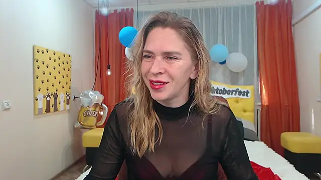 TessaDaybreak online show from October 3, 2025, 7:32 am