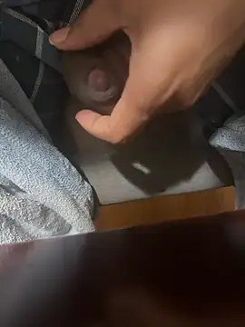 Slimlightrising online show from March 5, 2025, 3:40 pm