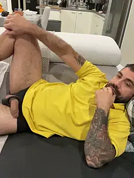 Snapshot of morfeoX chatting on October 29, 2025, 7:02 pm morfeoX online show from October 29, 2025, 7:02 pm