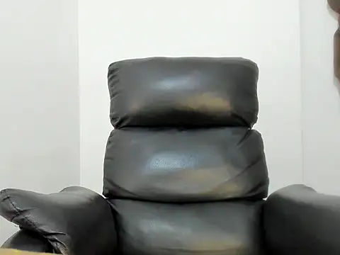 Snapshot of arnold_bekam chatting on June 6, 2026, 1:00 am arnold bekam online show from June 6, 2026, 1:00 am