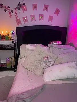  ivyginger online show from February 22, 2026, 2:47 am