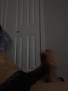 Snapshot of youngbusy chatting on February 20, 2025, 1:57 am youngbusy online show from February 20, 2025, 1:57 am