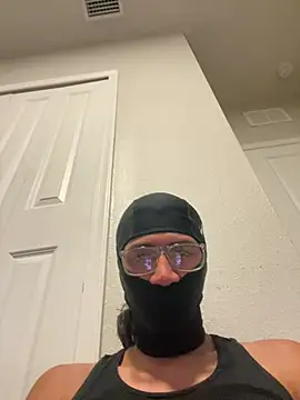 Snapshot of youngbusy chatting on February 16, 2025, 4:09 am youngbusy online show from February 16, 2025, 4:09 am