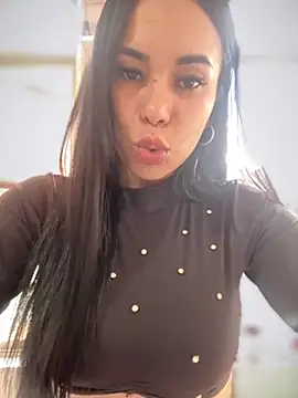 Naatalia online show from November 8, 2025, 5:38 pm