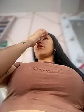 Snapshot of Naatalia chatting on January 14, 2026, 6:11 pm Naatalia online show from January 14, 2026, 6:11 pm