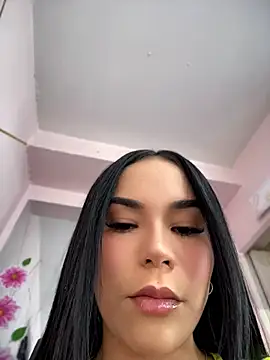 Naatalia online show from July 3, 2026, 4:57 pm