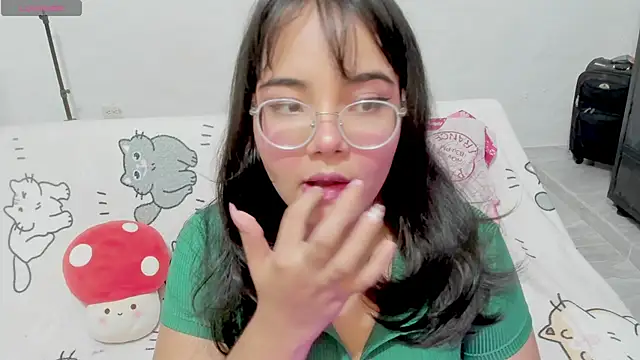 Naoko 7w7 online show from February 15, 2026, 11:03 pm