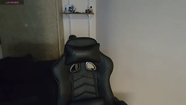 Snapshot of kevin_jef chatting on November 8, 2025, 2:48 am kevin jef online show from November 8, 2025, 2:48 am