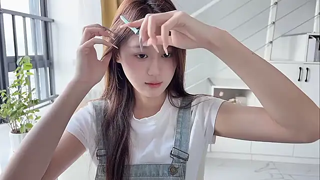 Snapshot of Cassie-20 chatting on October 13, 2025, 2:13 am Cassie-20 online show from October 13, 2025, 2:13 am