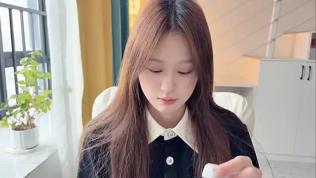 Snapshot of Cassie-20 chatting on December 14, 2025, 2:40 am Cassie-20 online show from December 14, 2025, 2:40 am