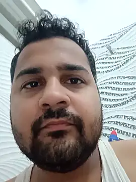 Snapshot of susthovai chatting on November 13, 2025, 10:35 pm susthovai online show from November 13, 2025, 10:35 pm