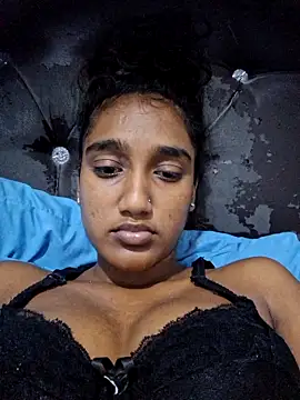 indianpink lips online show from March 29, 2026, 3:46 pm