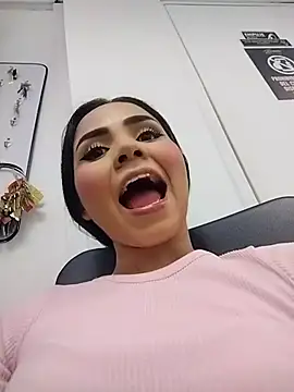 Snapshot of Natty_roberts_ chatting on February 27, 2026, 9:47 pm Natty roberts online show from February 27, 2026, 9:47 pm