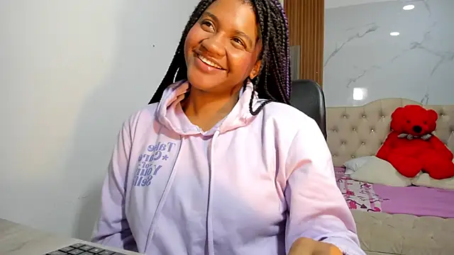 Snapshot of ZahraRose chatting on December 20, 2025, 10:18 am ZahraRose online show from December 20, 2025, 10:18 am