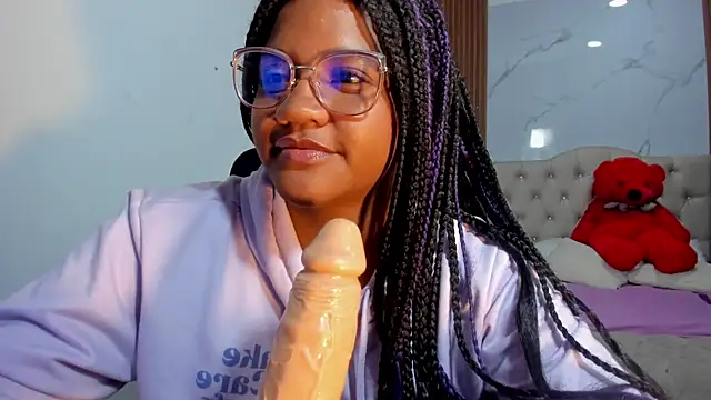 Snapshot of ZahraRose chatting on December 20, 2025, 10:23 pm ZahraRose online show from December 20, 2025, 10:23 pm