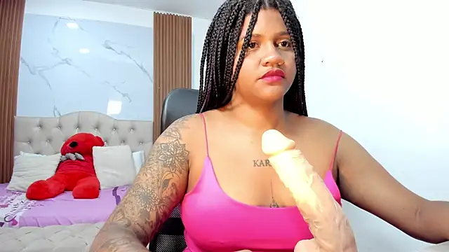 Snapshot of ZahraRose chatting on February 5, 2026, 8:15 pm ZahraRose online show from February 5, 2026, 8:15 pm