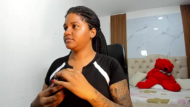 Snapshot of ZahraRose chatting on January 31, 2026, 9:24 pm ZahraRose online show from January 31, 2026, 9:24 pm